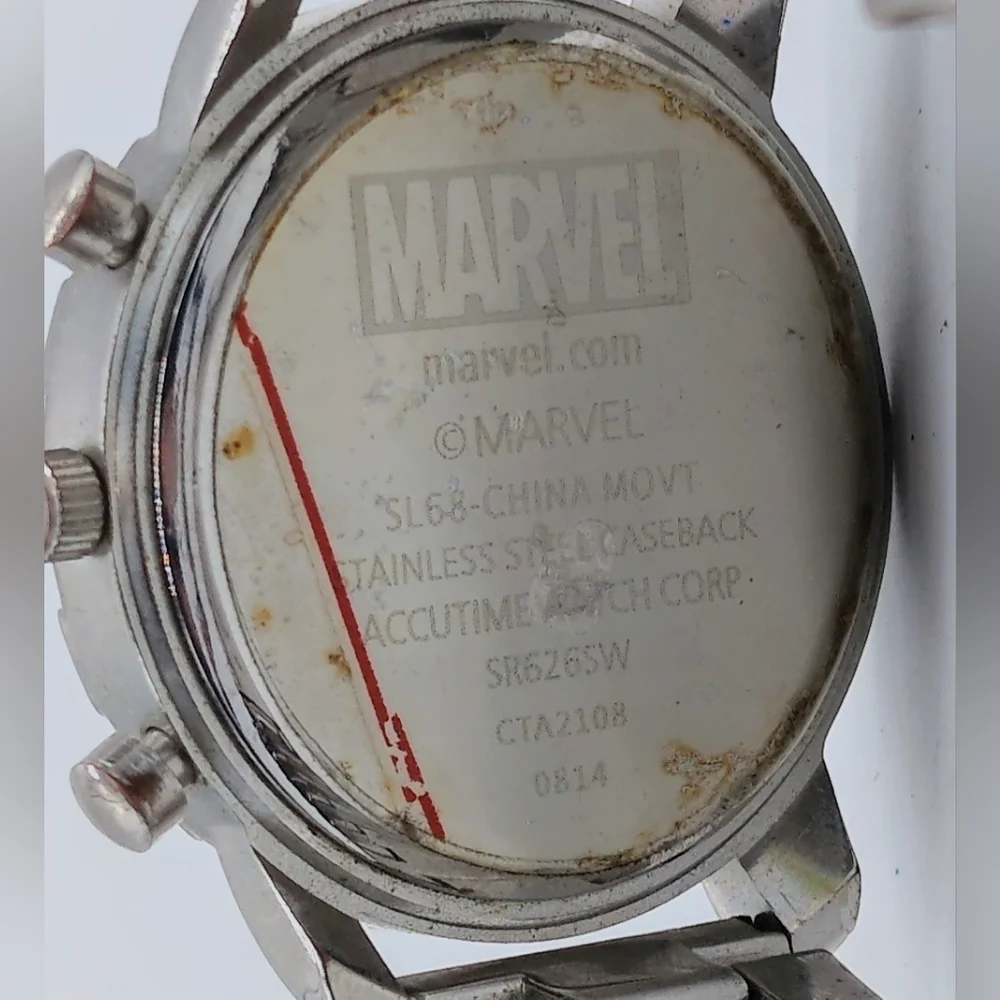 Marvel 3 Button Silver and Red Captain America Men's Watch